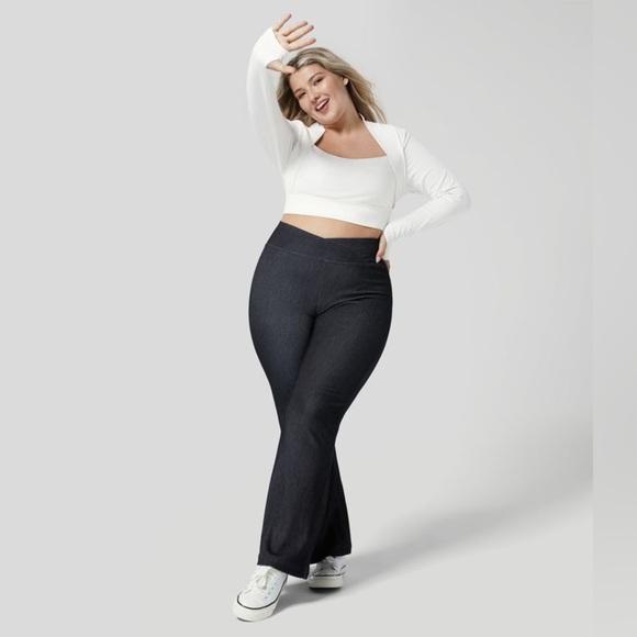 HALARA White Long Sleeve Crop Top - Picture 5 of 5